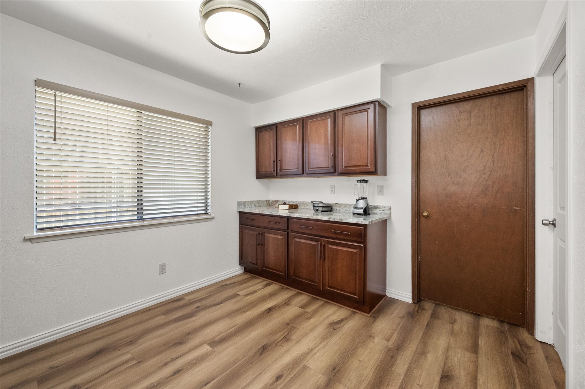 7009 Forestview Drive Arlington TX 76016