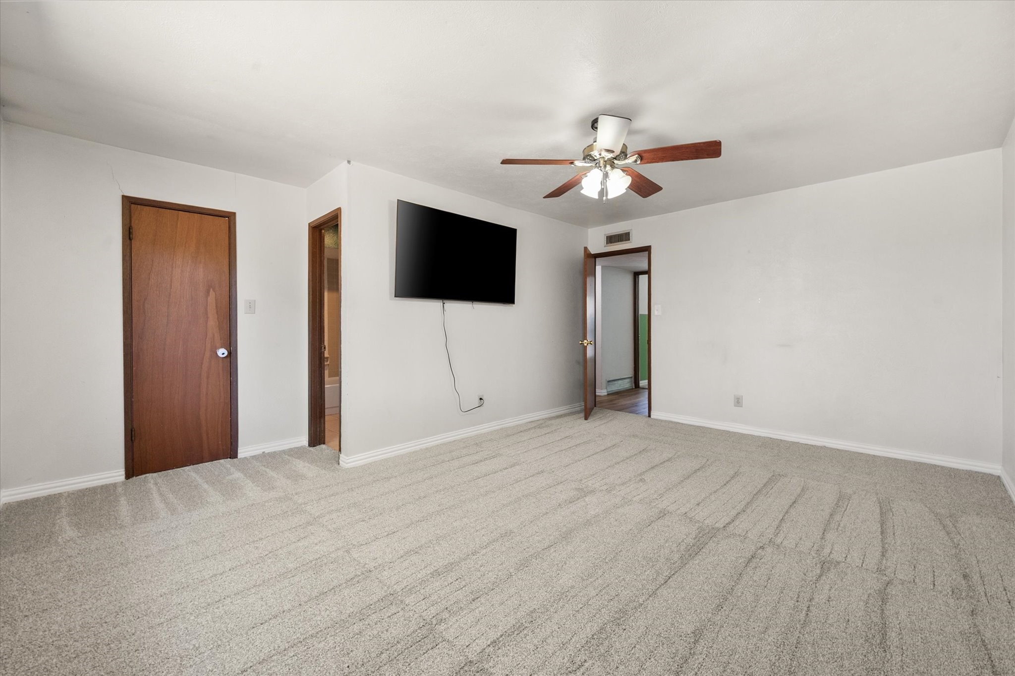 7009 Forestview Drive Arlington TX 76016