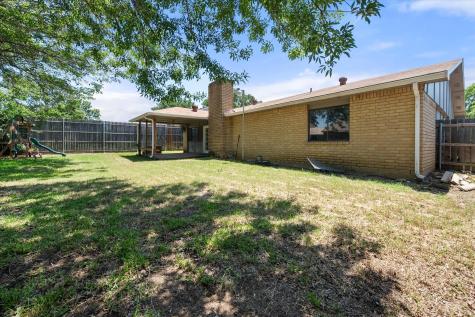7009 Forestview Drive Arlington TX 76016