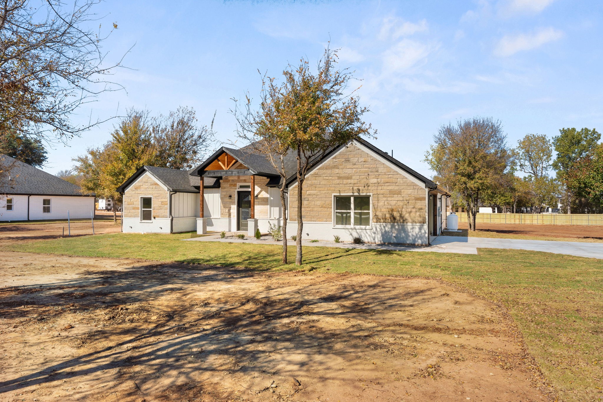 1516 Ports O Call Court Granbury TX 76048
