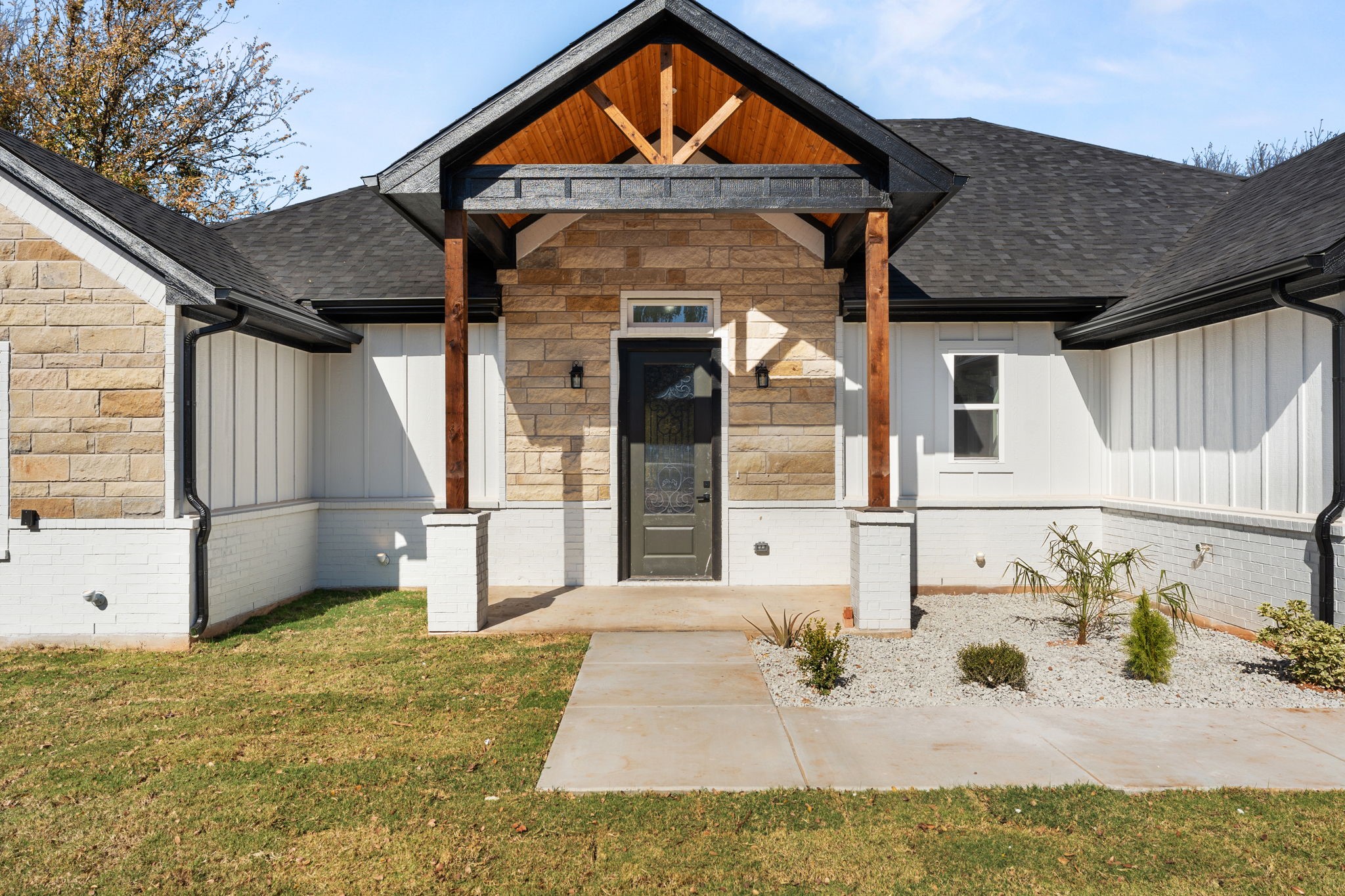 1516 Ports O Call Court Granbury TX 76048