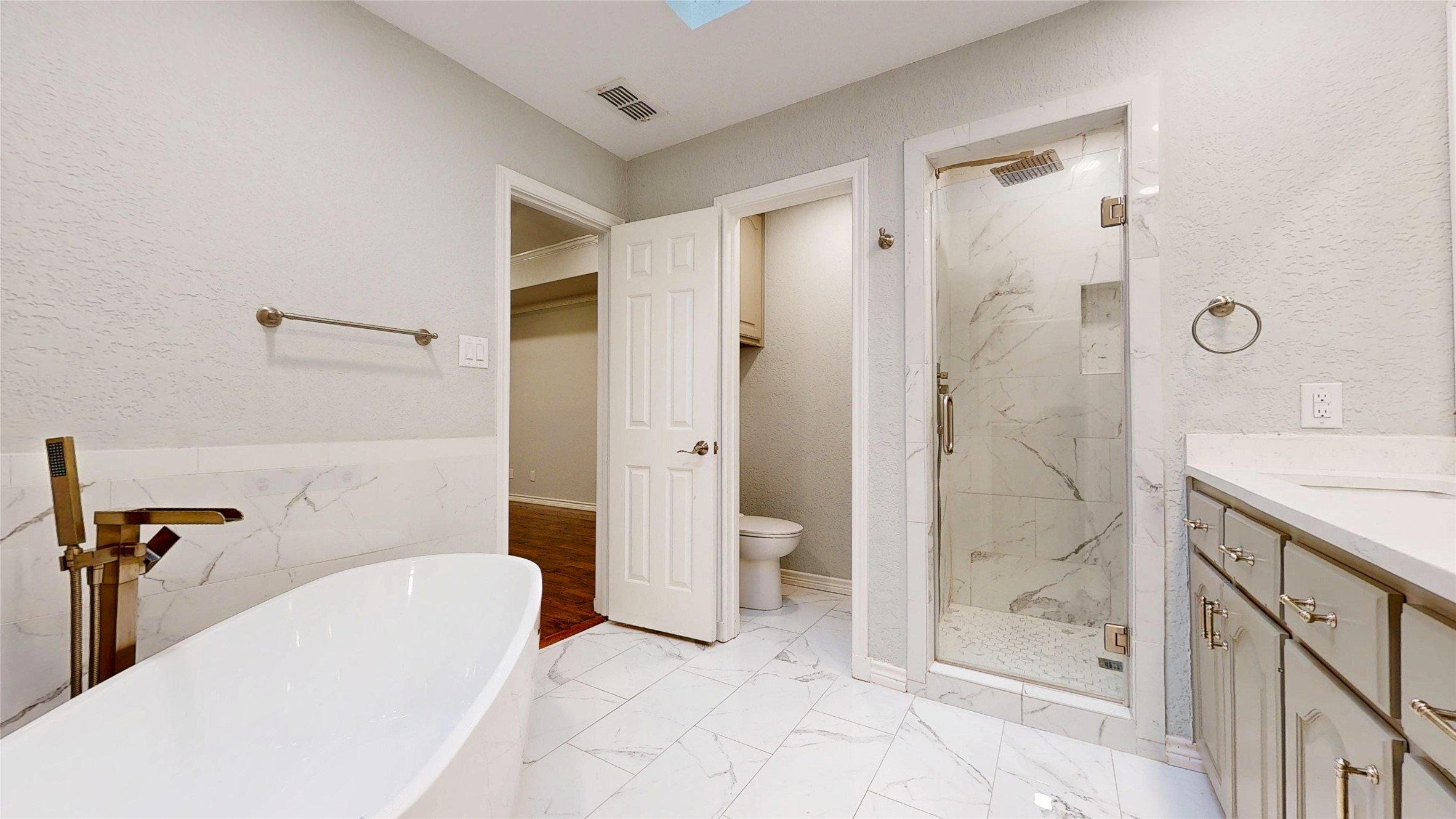 3713 Teal Lane Bedford TX 76021