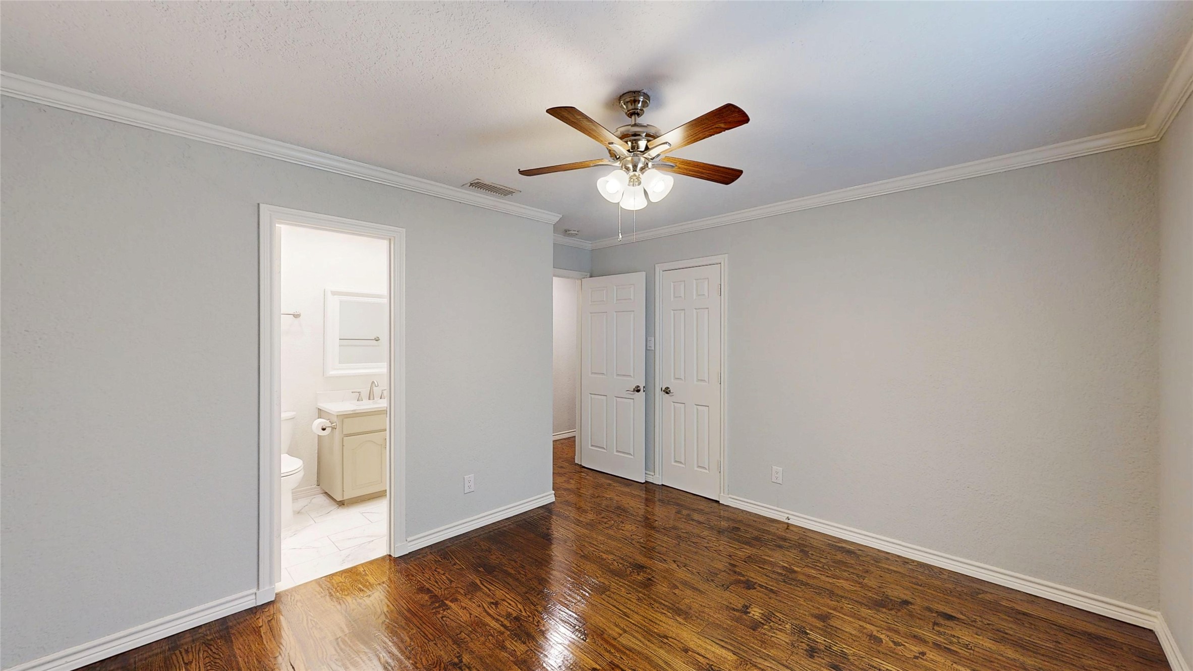 3713 Teal Lane Bedford TX 76021