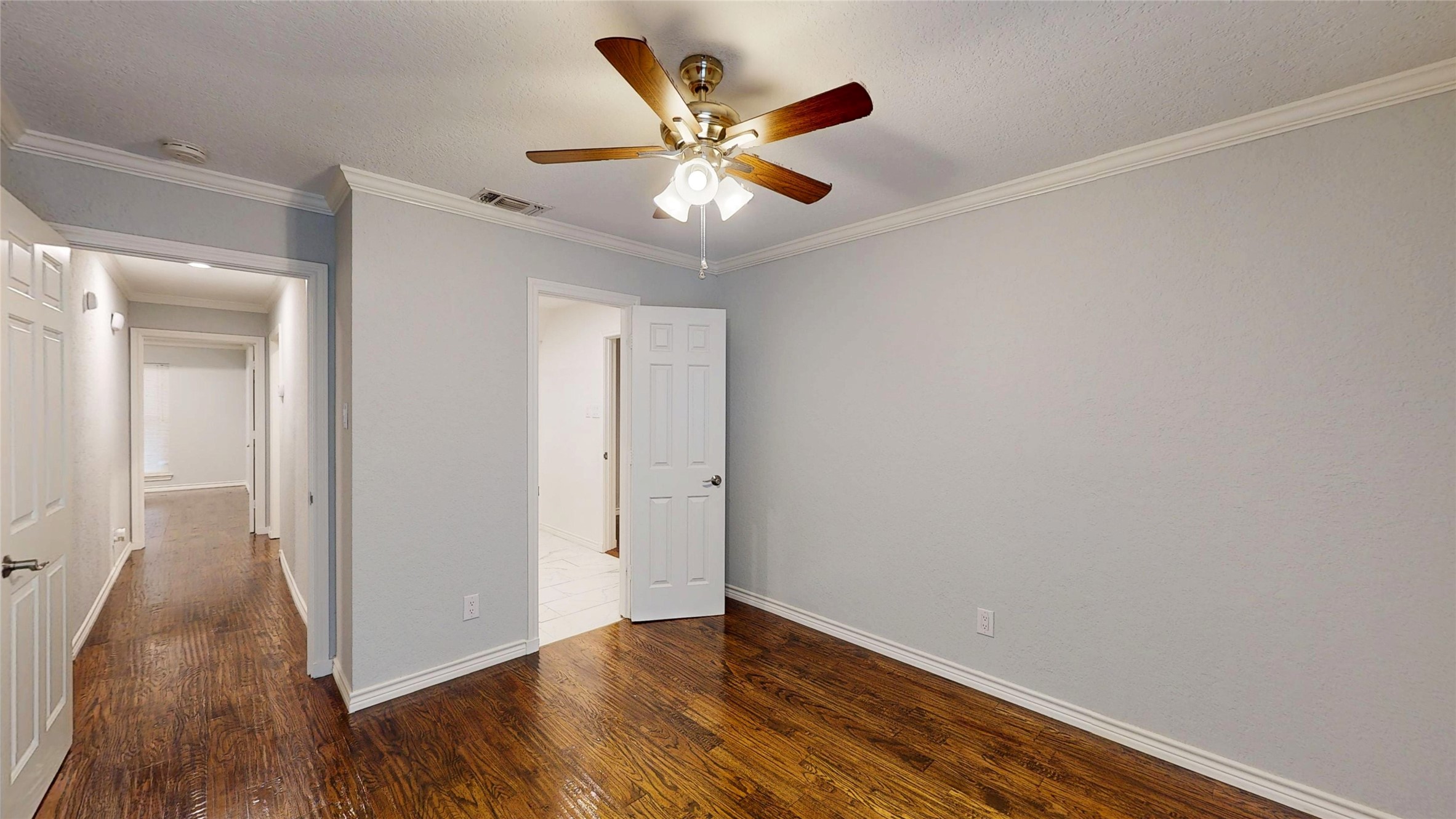 3713 Teal Lane Bedford TX 76021