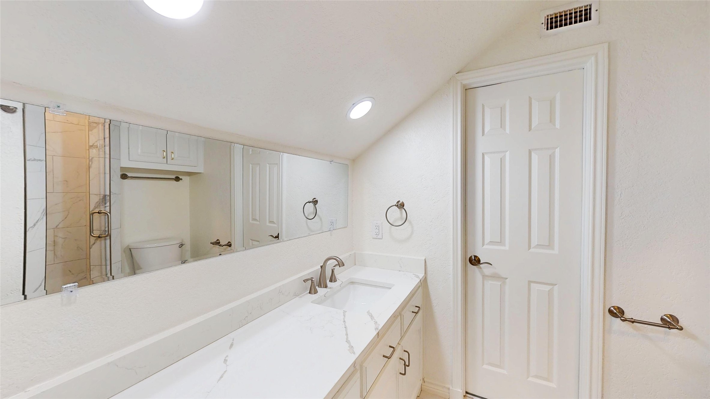 3713 Teal Lane Bedford TX 76021