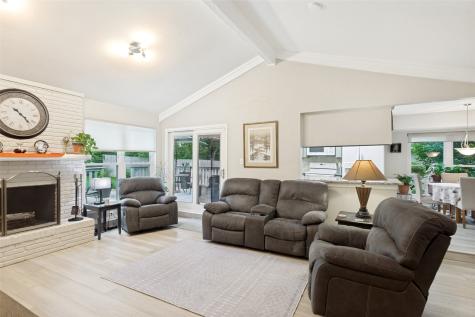 4202 Blossom Trail Arlington TX 76016