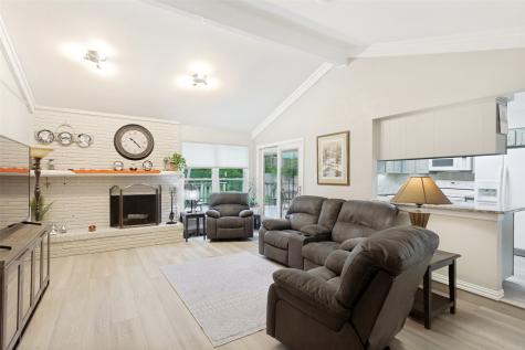 4202 Blossom Trail Arlington TX 76016