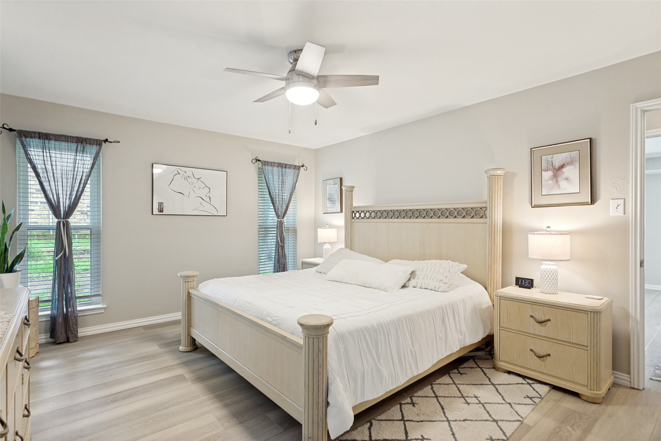 4202 Blossom Trail Arlington TX 76016