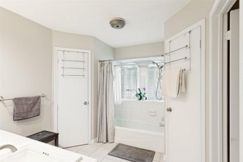 4202 Blossom Trail Arlington TX 76016