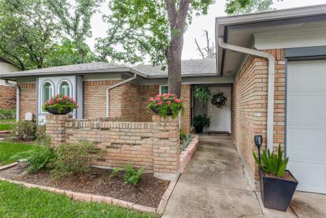 4202 Blossom Trail Arlington TX 76016