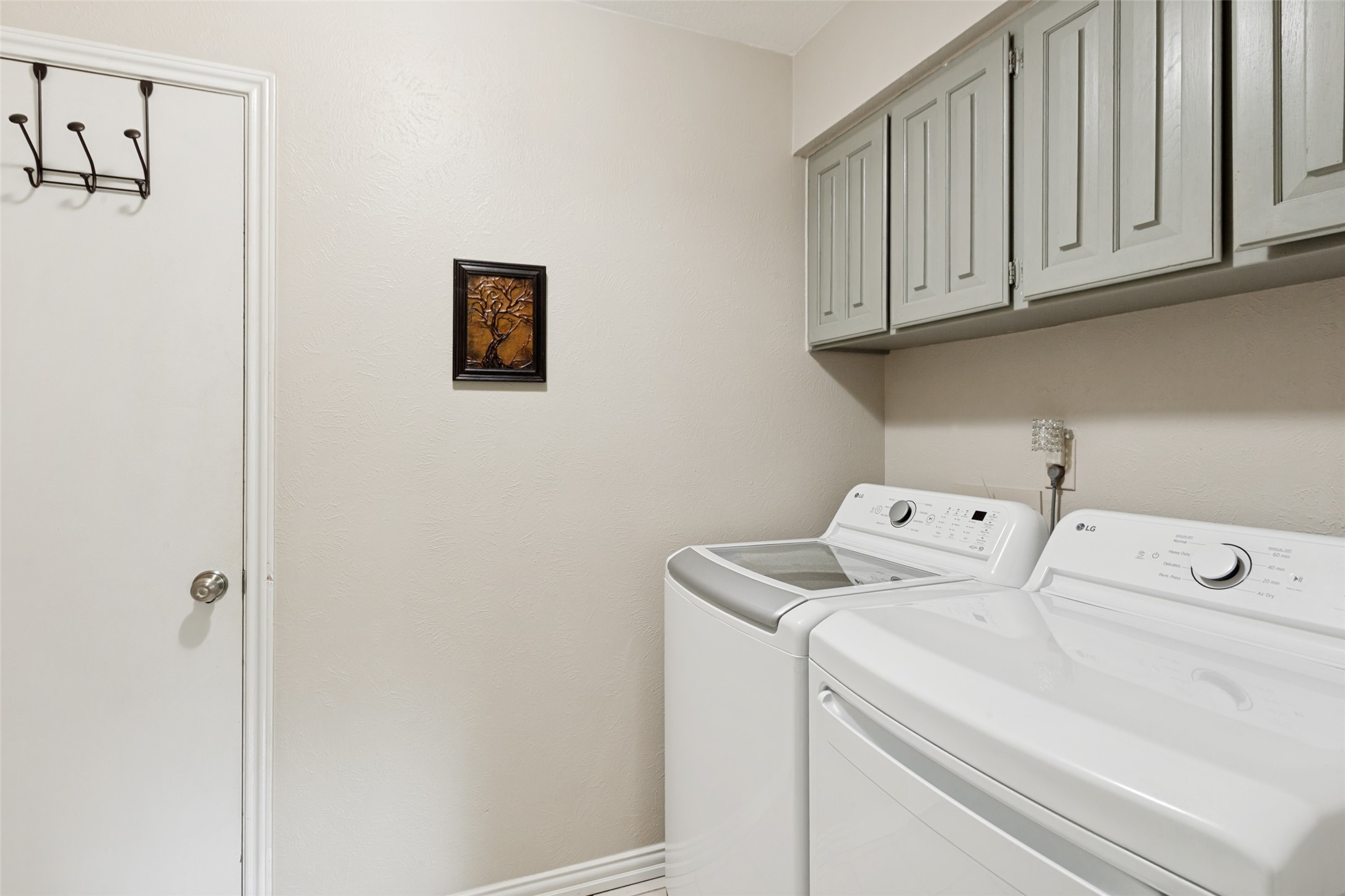 4202 Blossom Trail Arlington TX 76016