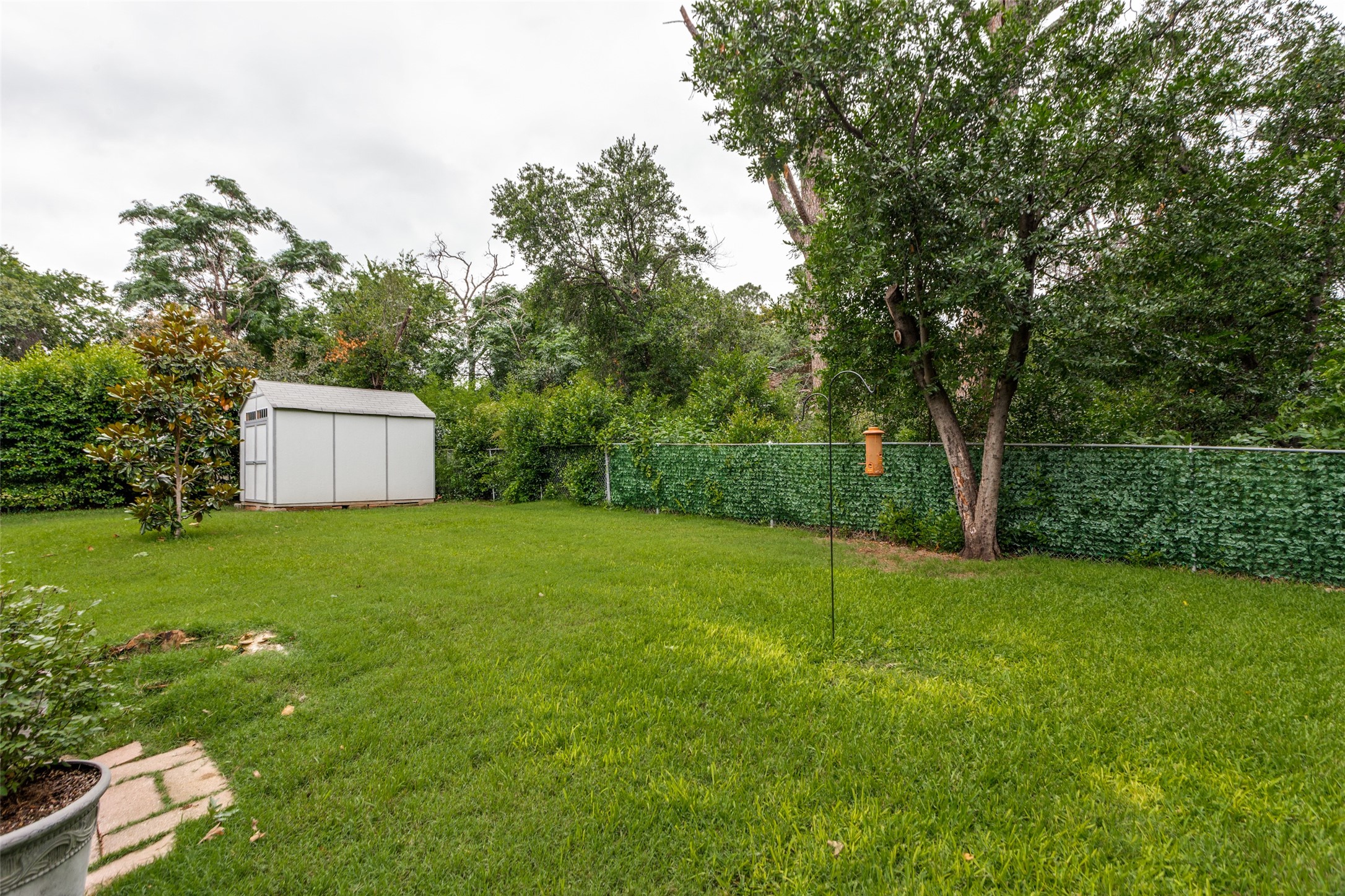 4202 Blossom Trail Arlington TX 76016