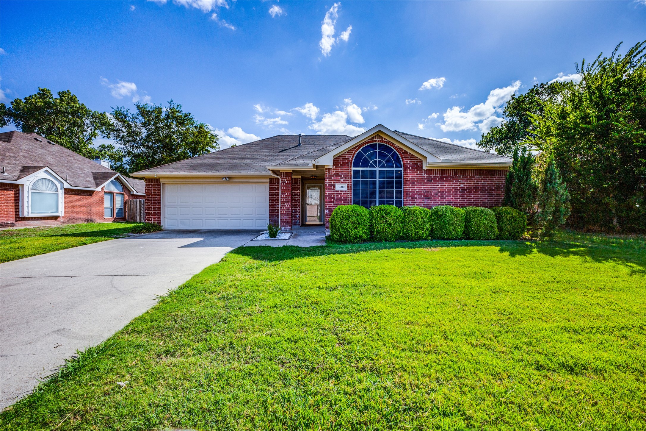 8502 Holland Avenue Rowlett TX 75089