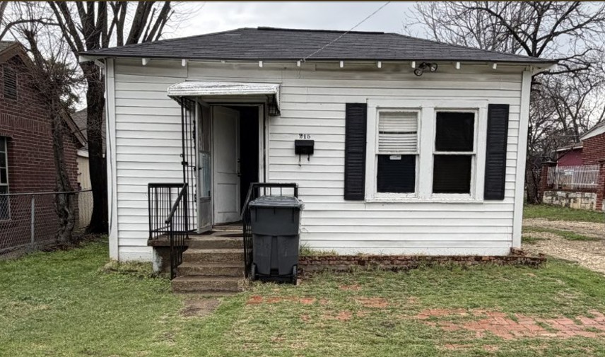 215 Missouri Avenue Dallas TX 75224