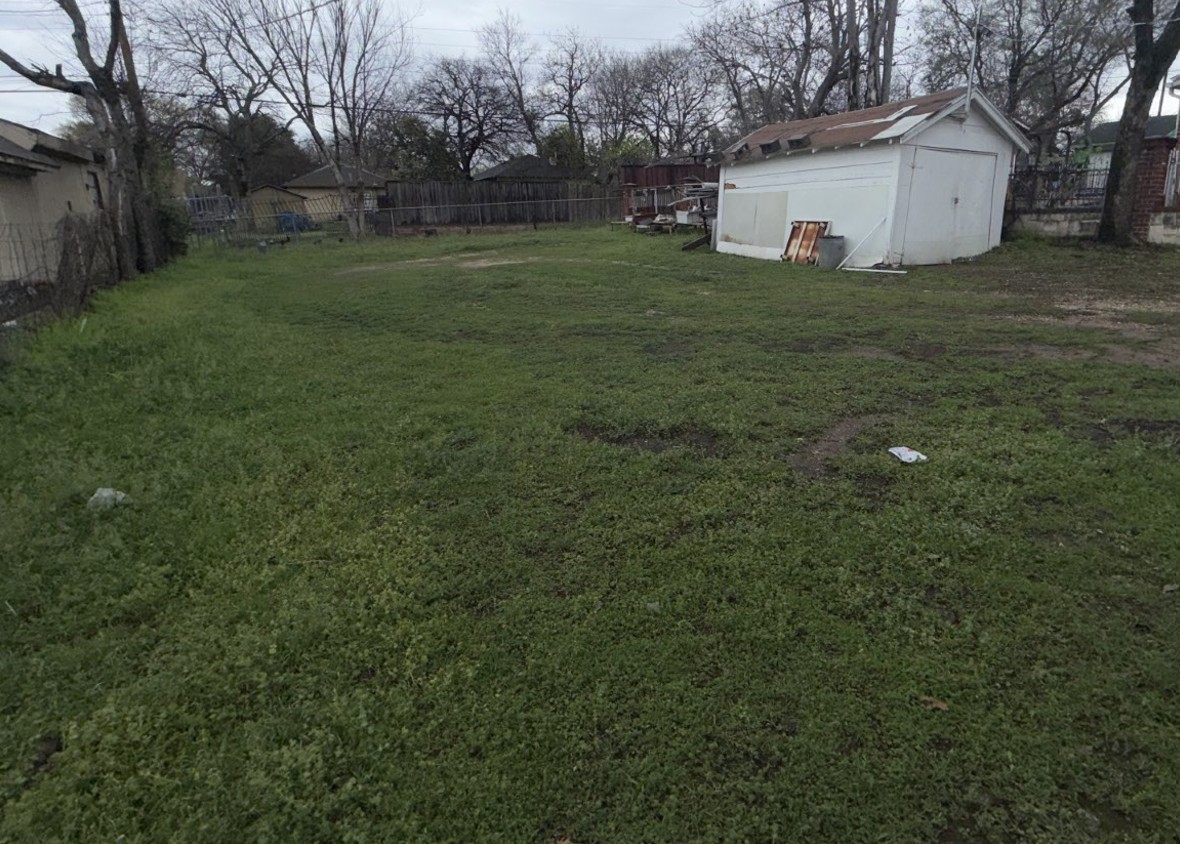 215 Missouri Avenue Dallas TX 75224