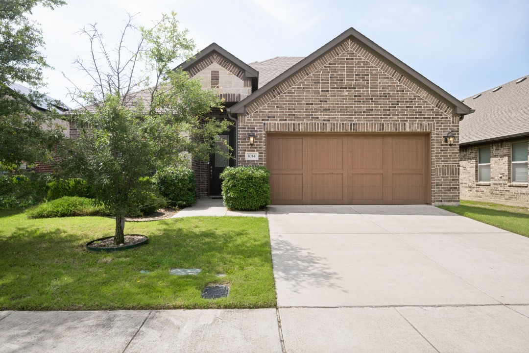 1014 W Villas Court Lewisville TX 75067