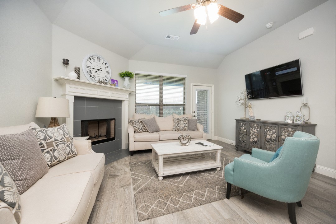1014 W Villas Court Lewisville TX 75067