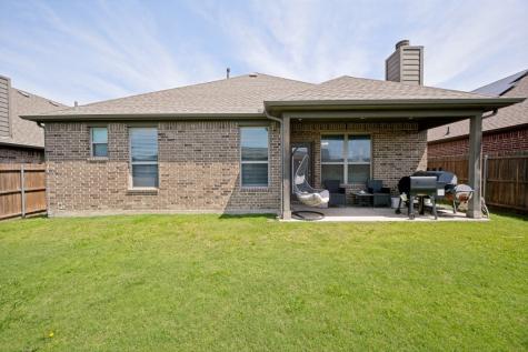 1014 W Villas Court Lewisville TX 75067