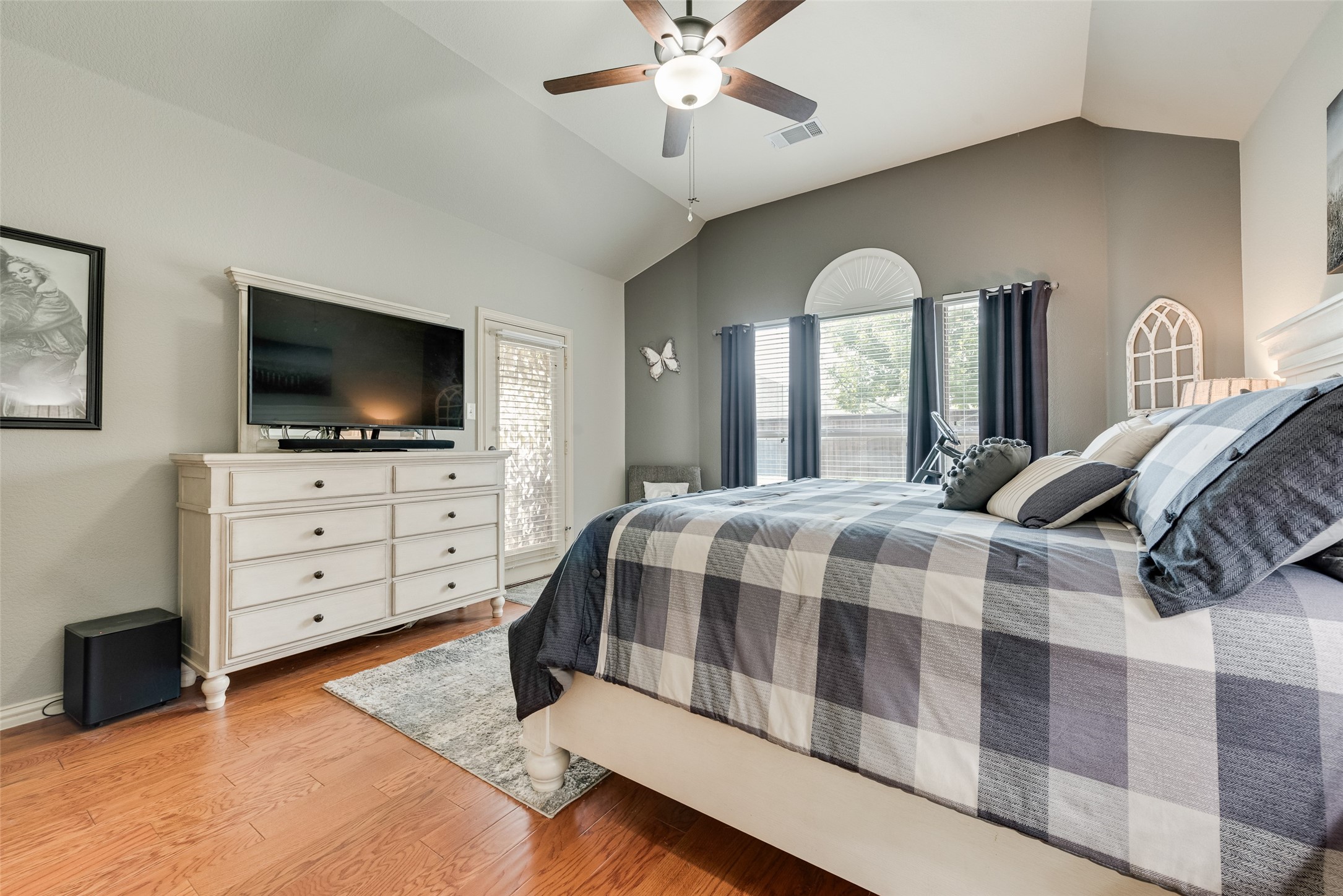 5017 W Fall Drive Midlothian TX 76065
