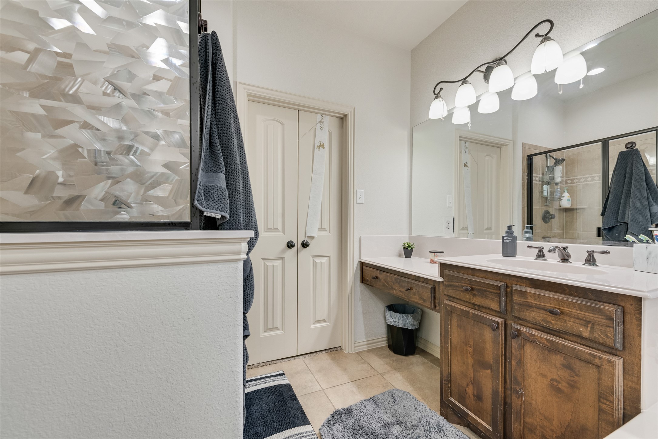 5017 W Fall Drive Midlothian TX 76065