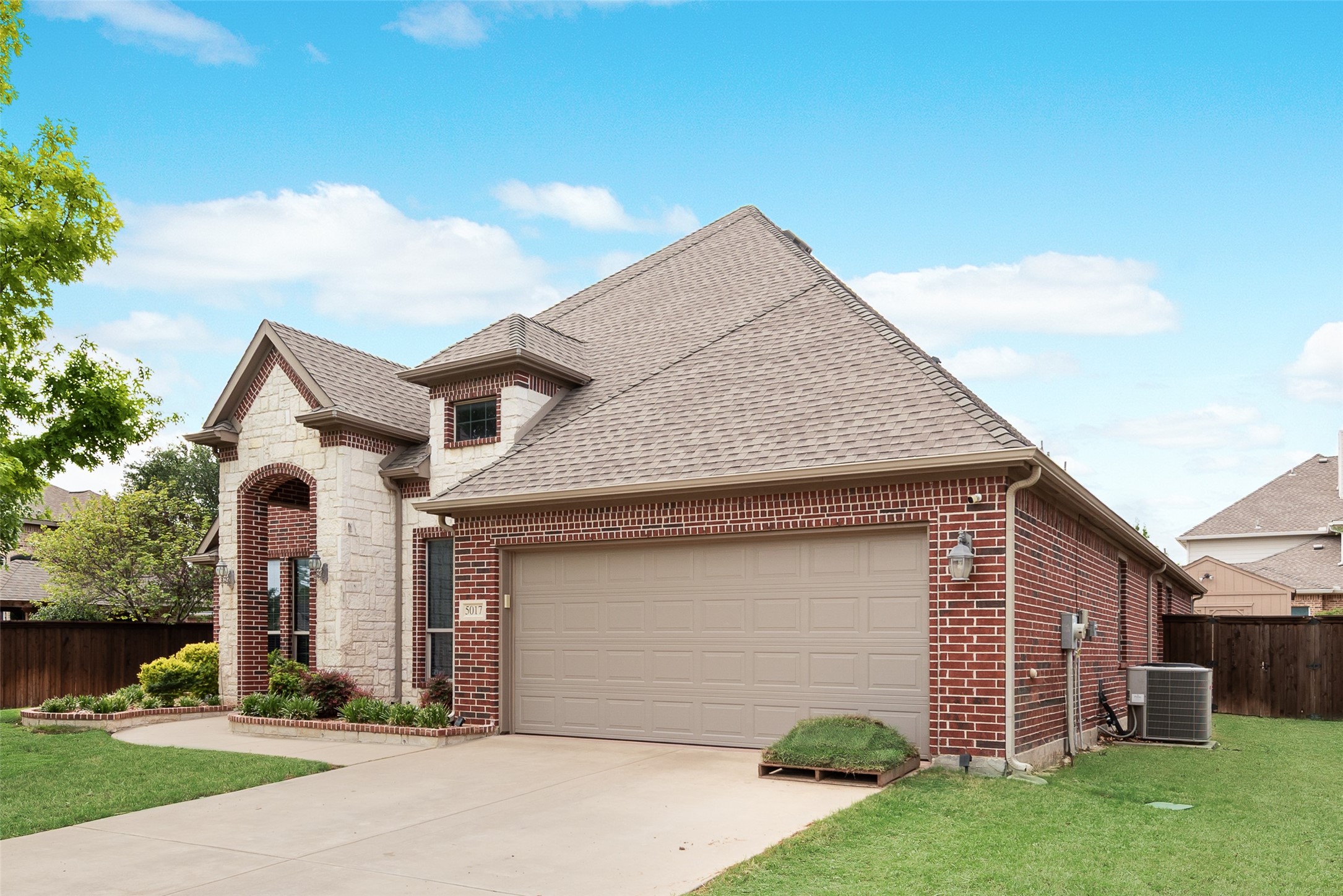 5017 W Fall Drive Midlothian TX 76065