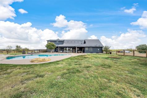 2045 Iron Bridge Road Lorena TX 76655