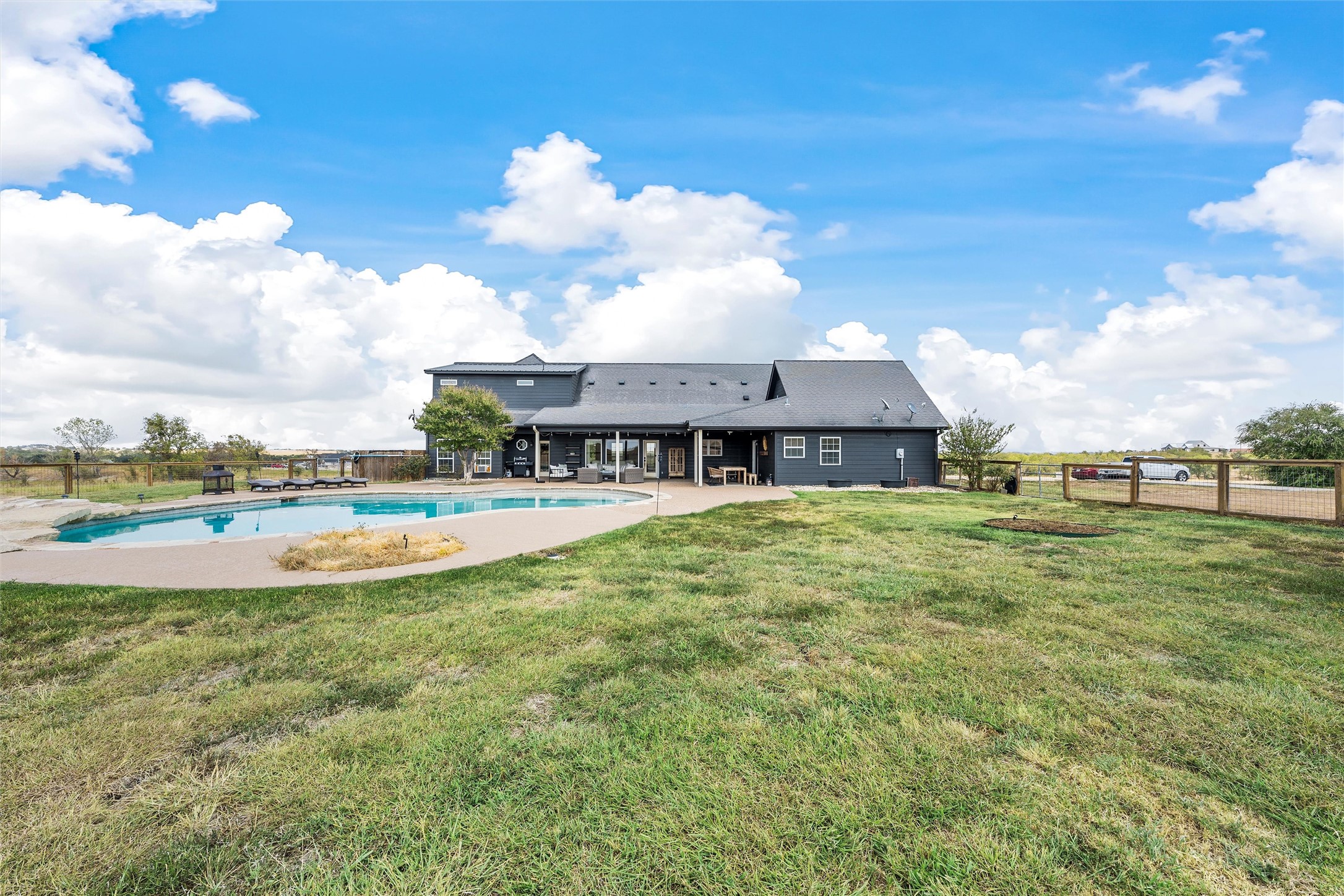 2045 Iron Bridge Road Lorena TX 76655