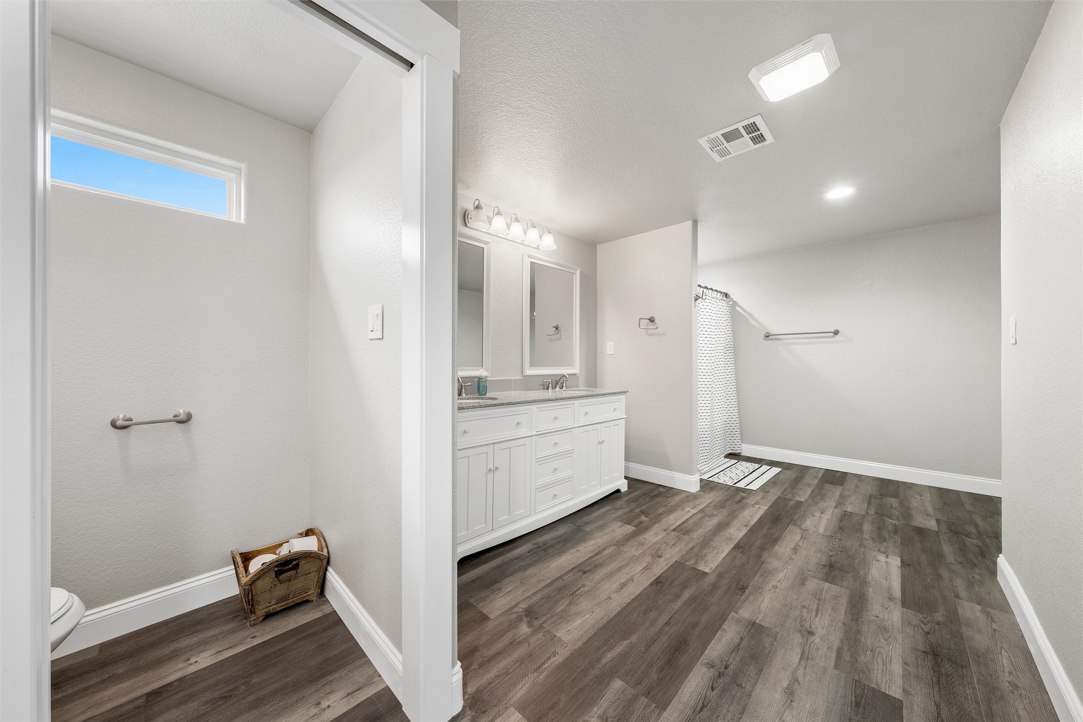 2045 Iron Bridge Road Lorena TX 76655