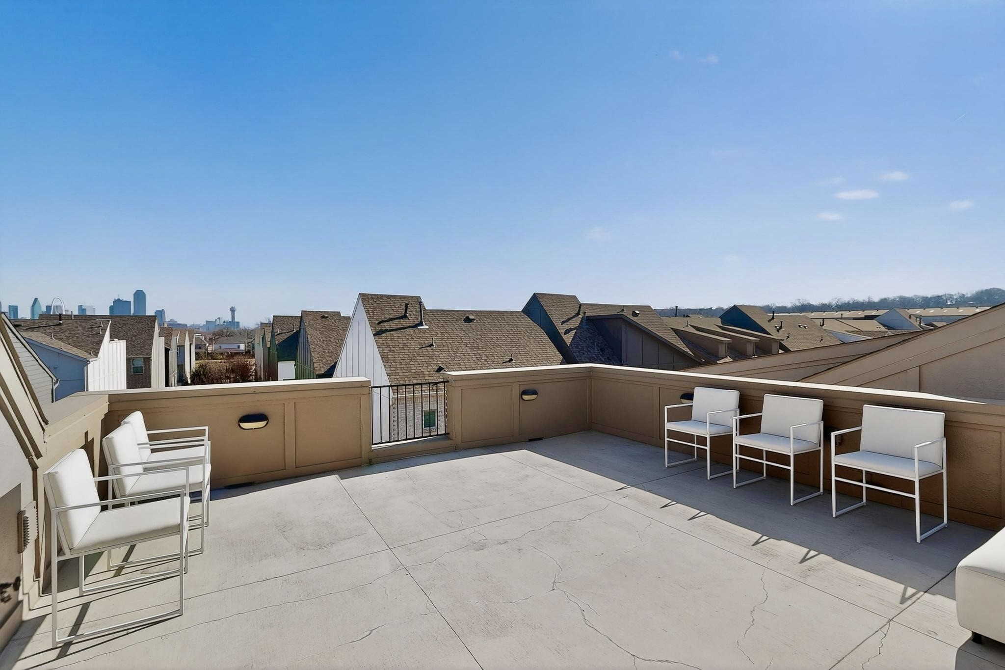 2557 Carmelita Street Dallas TX 75212