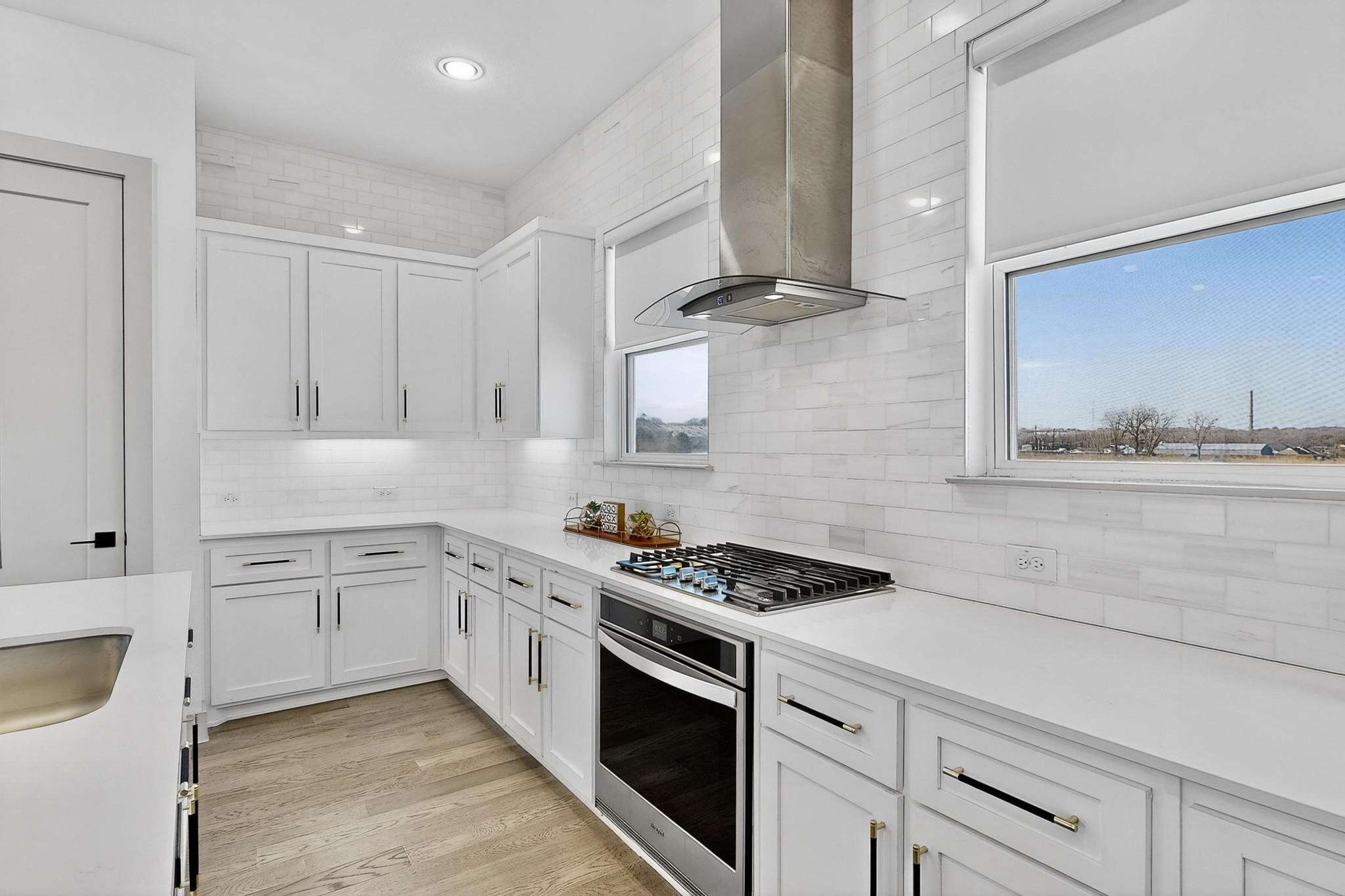 2557 Carmelita Street Dallas TX 75212