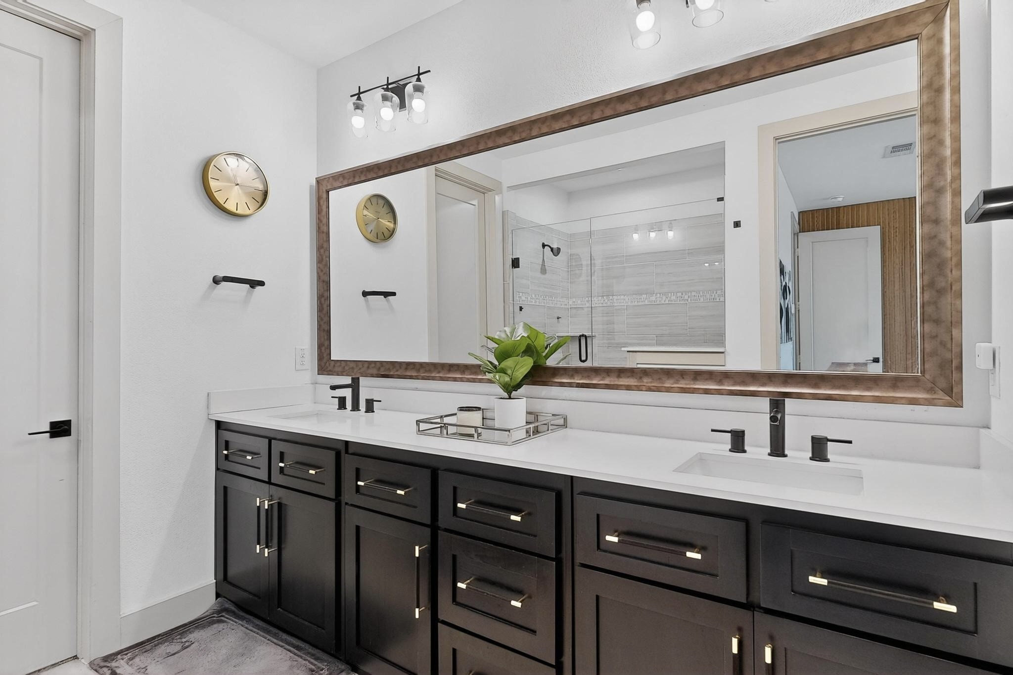 2557 Carmelita Street Dallas TX 75212