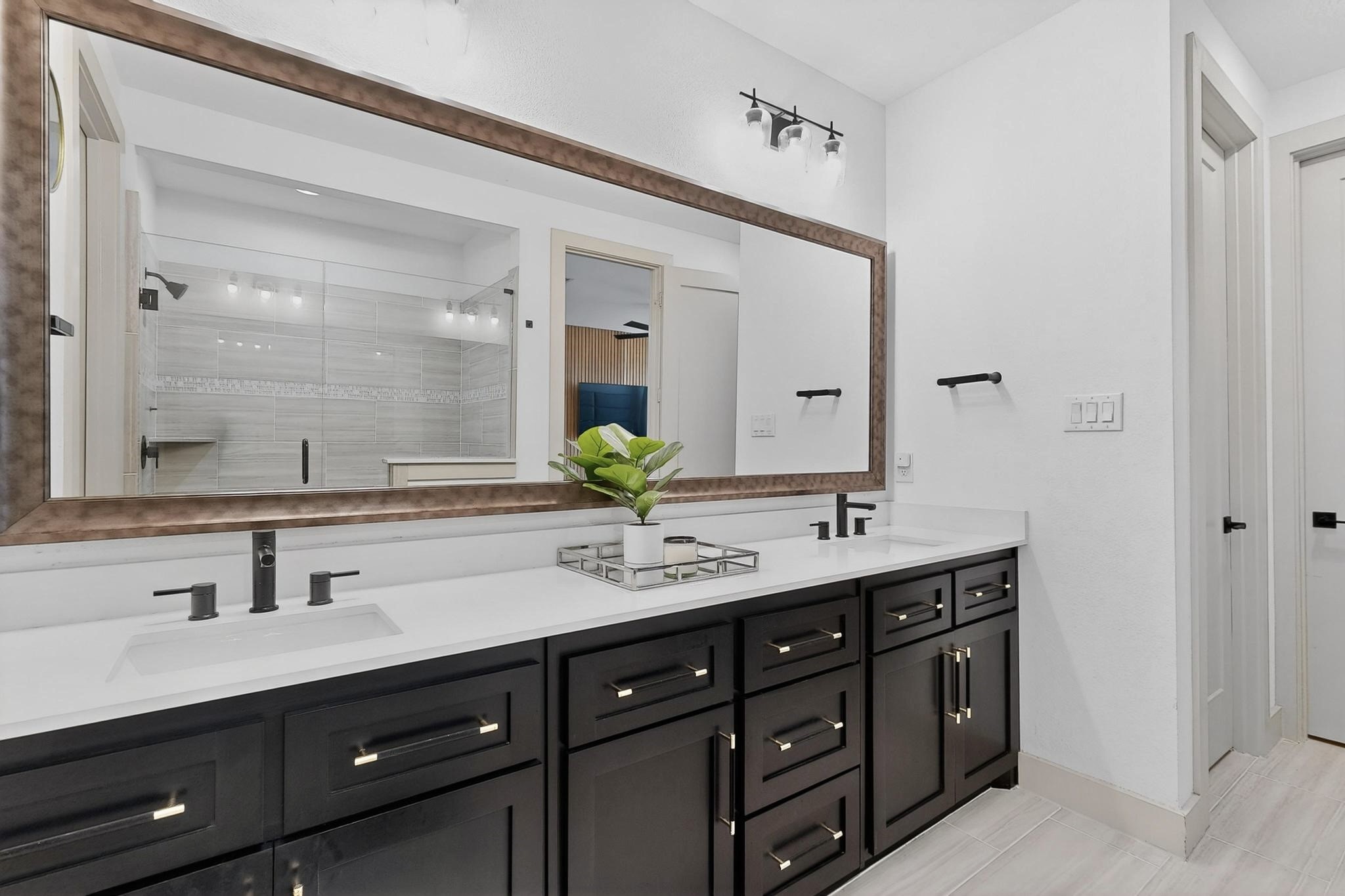 2557 Carmelita Street Dallas TX 75212