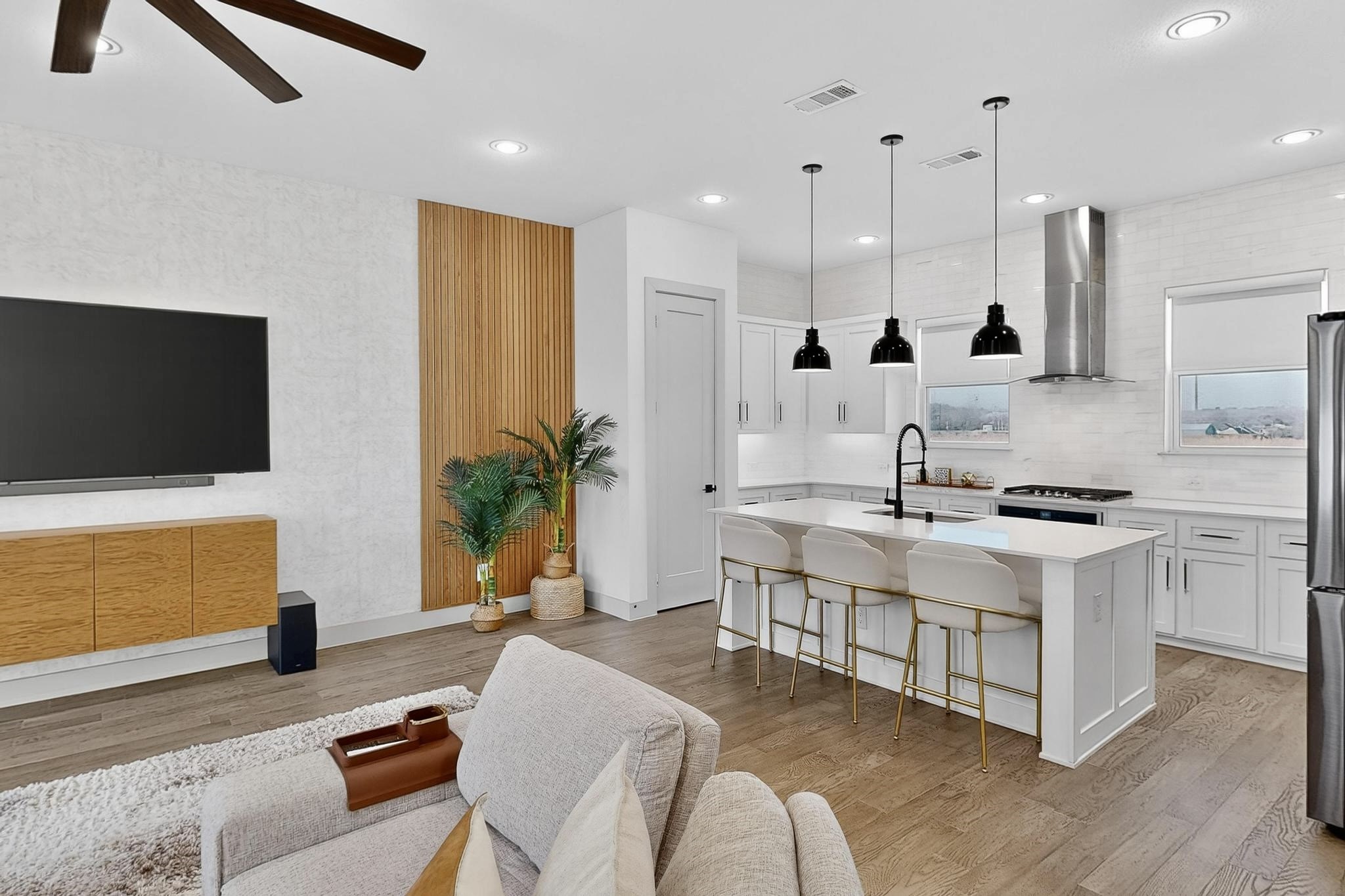 2557 Carmelita Street Dallas TX 75212