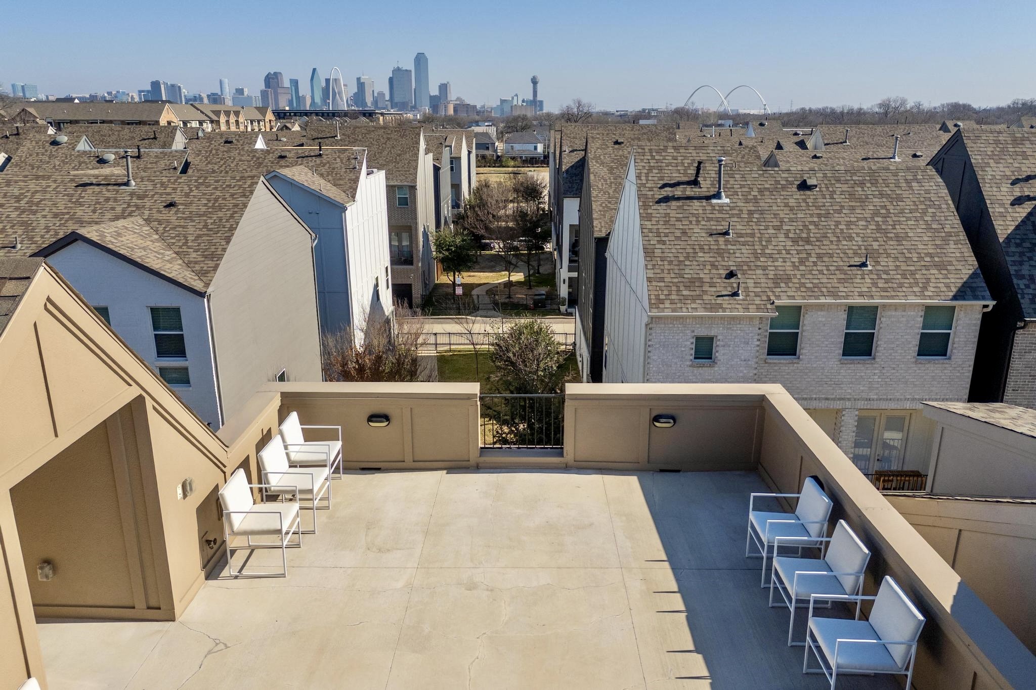 2557 Carmelita Street Dallas TX 75212
