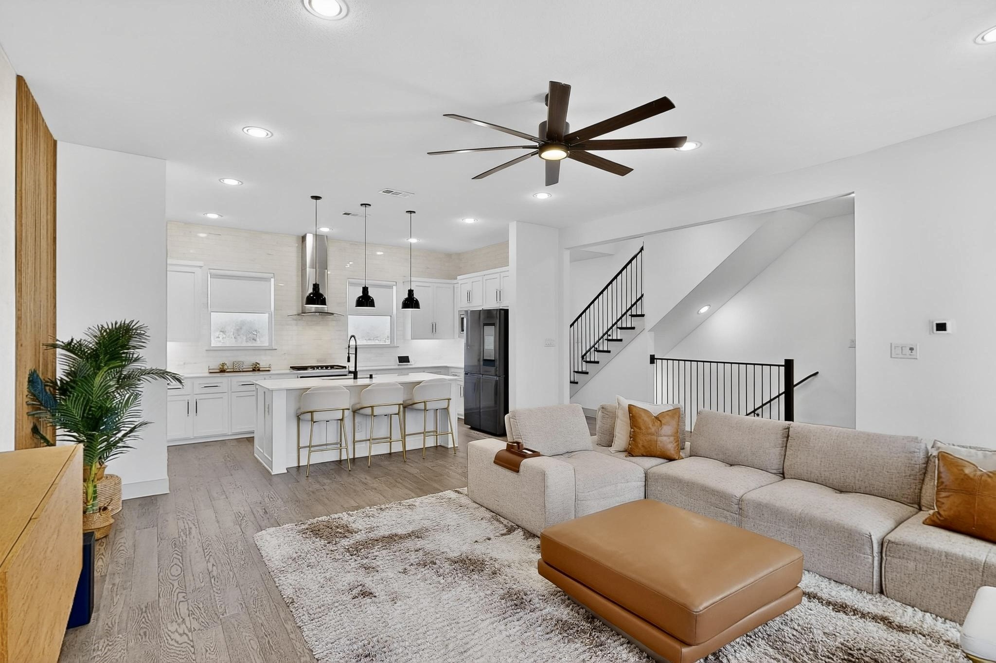 2557 Carmelita Street Dallas TX 75212