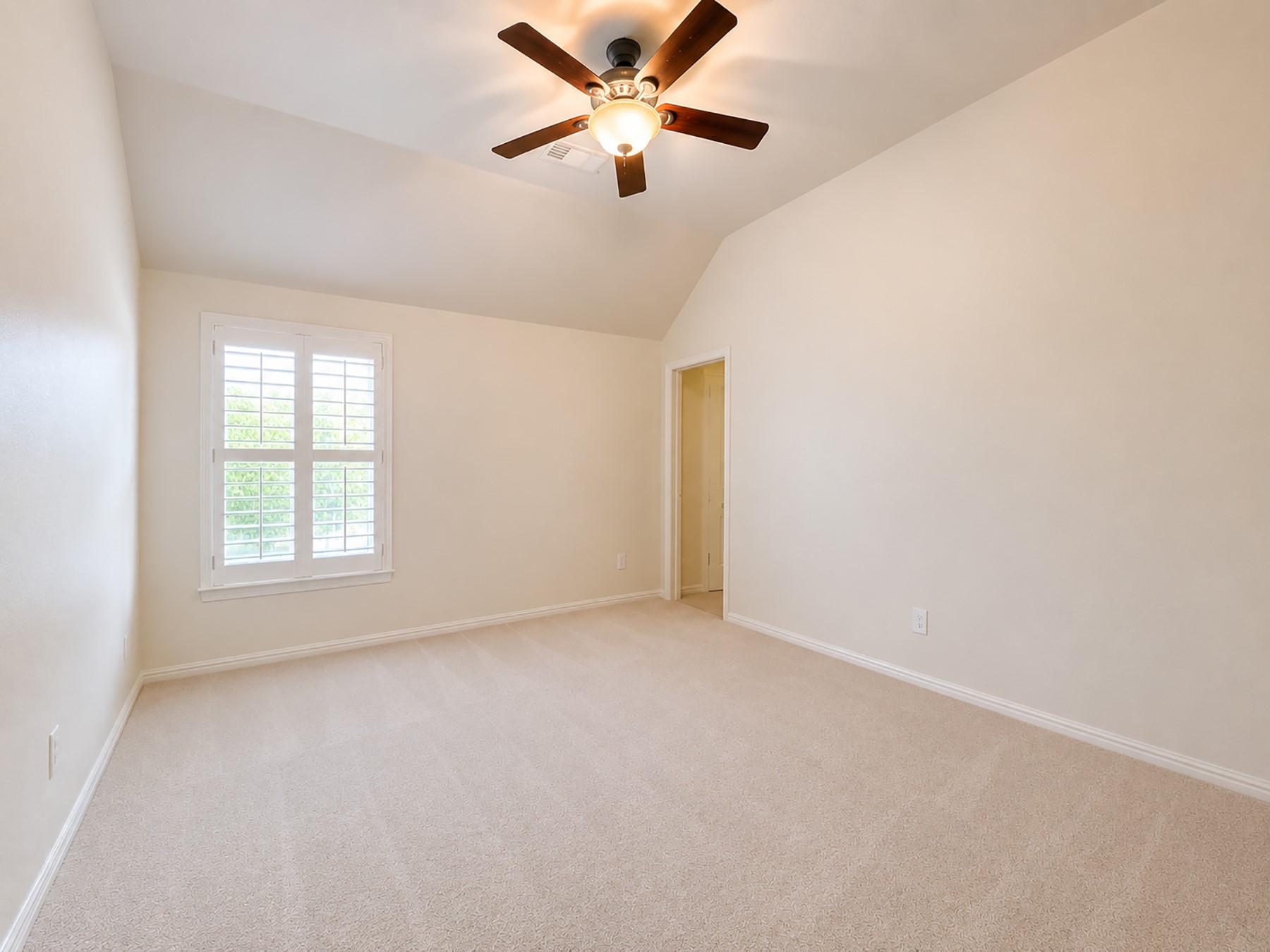 8317 Victoria Lane Lantana TX 76226