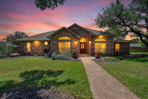 100 Twisted Oak Lane Crawford TX 76638