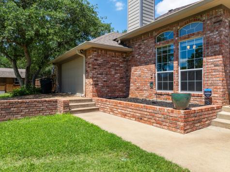 100 Twisted Oak Lane Crawford TX 76638