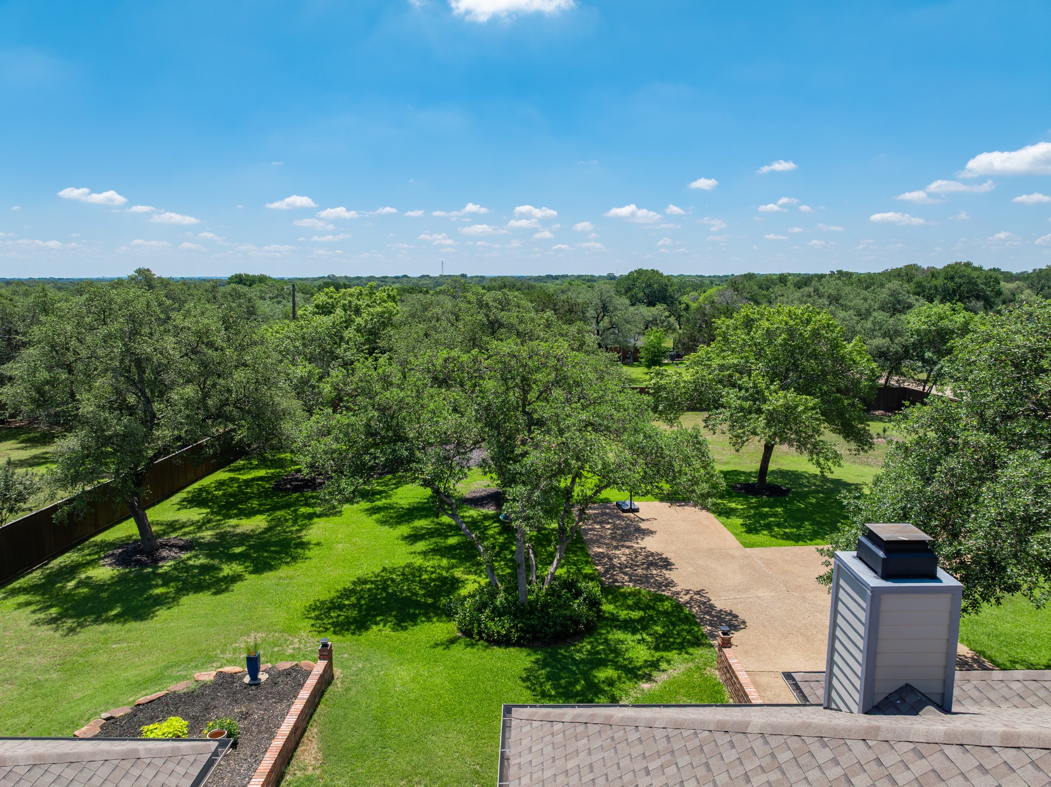 100 Twisted Oak Lane Crawford TX 76638
