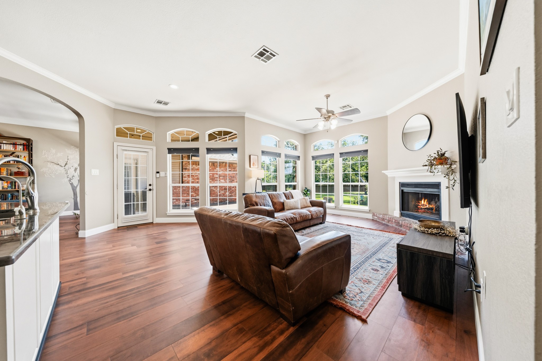 100 Twisted Oak Lane Crawford TX 76638