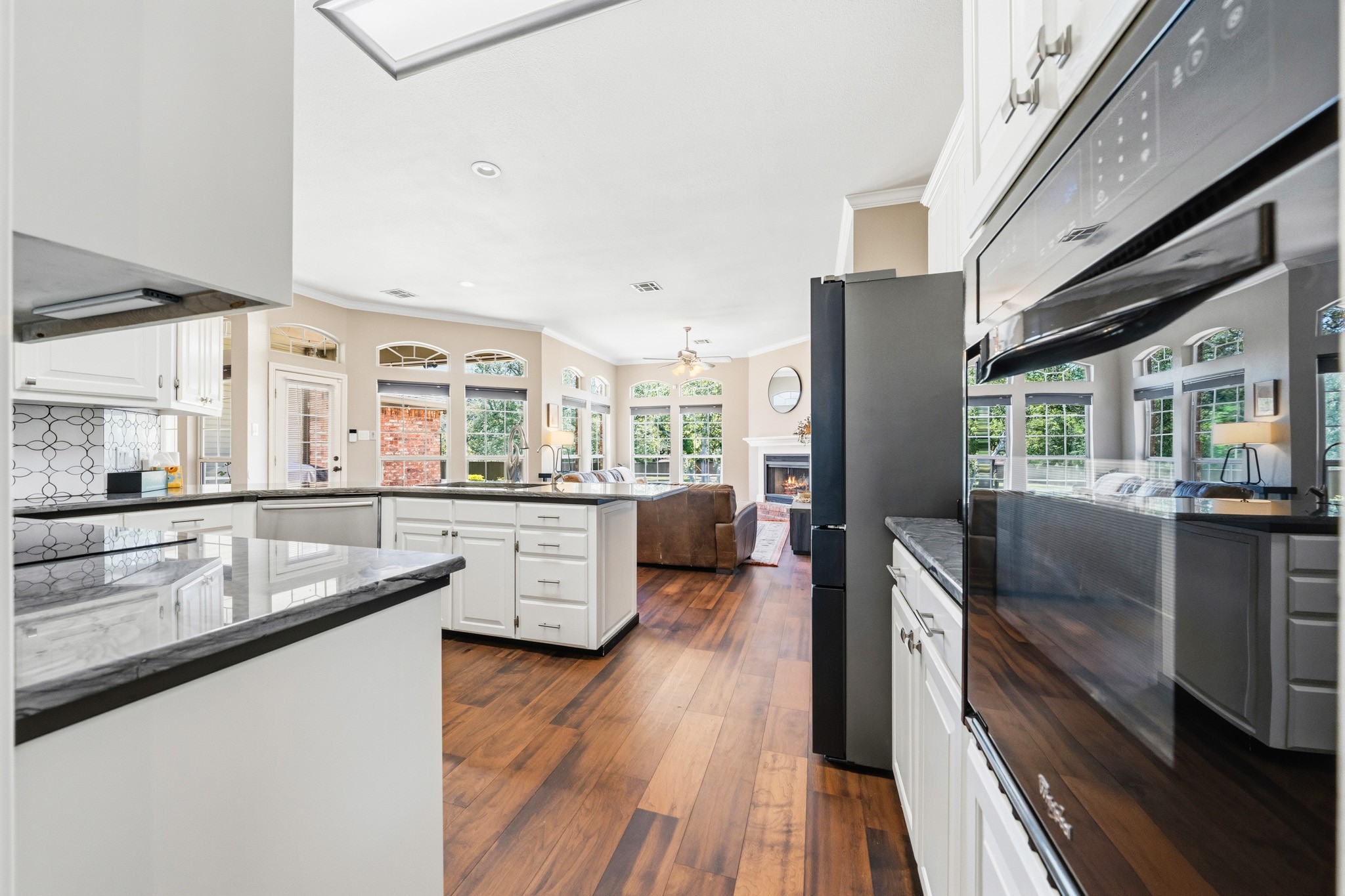 100 Twisted Oak Lane Crawford TX 76638
