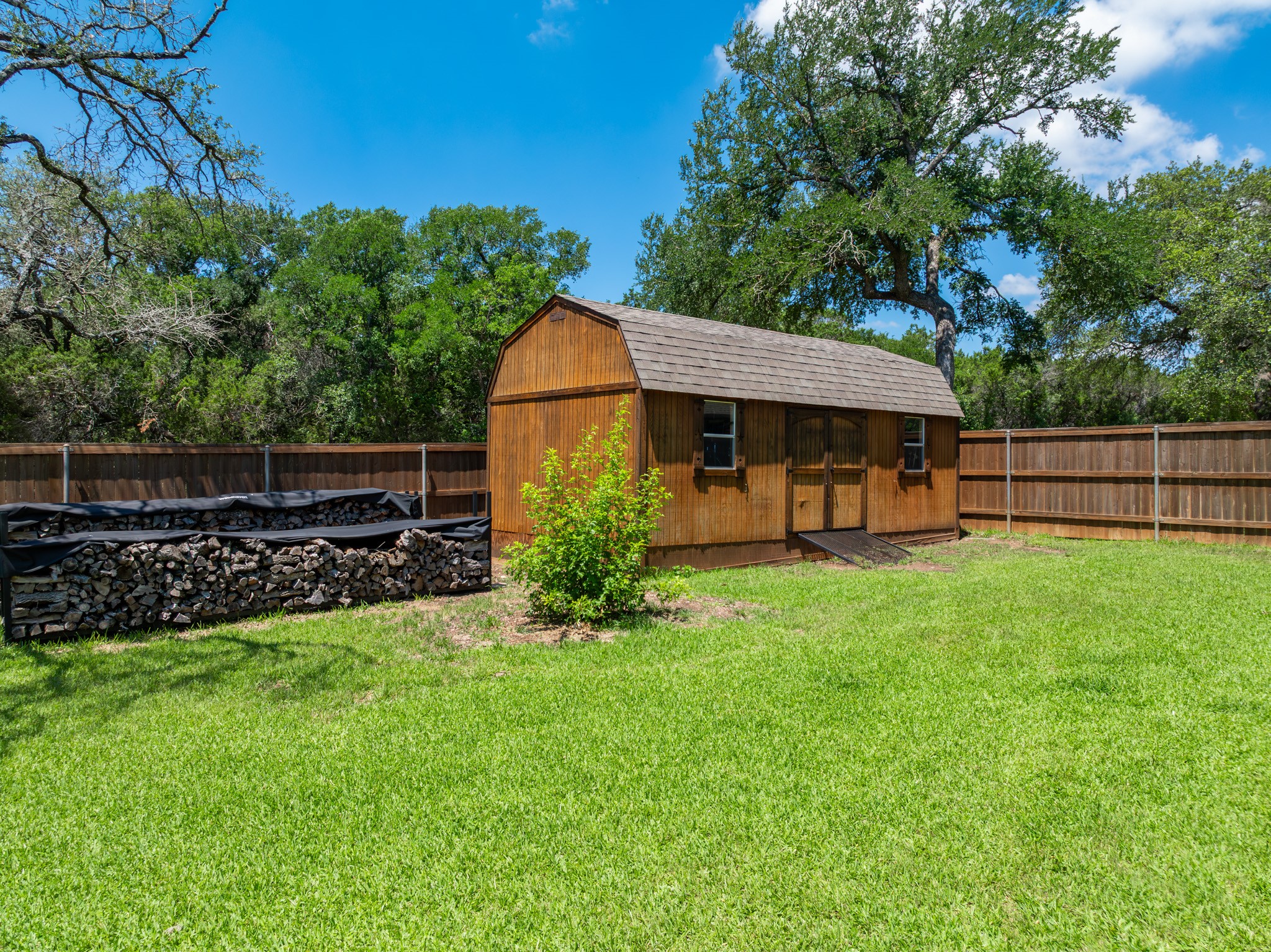100 Twisted Oak Lane Crawford TX 76638