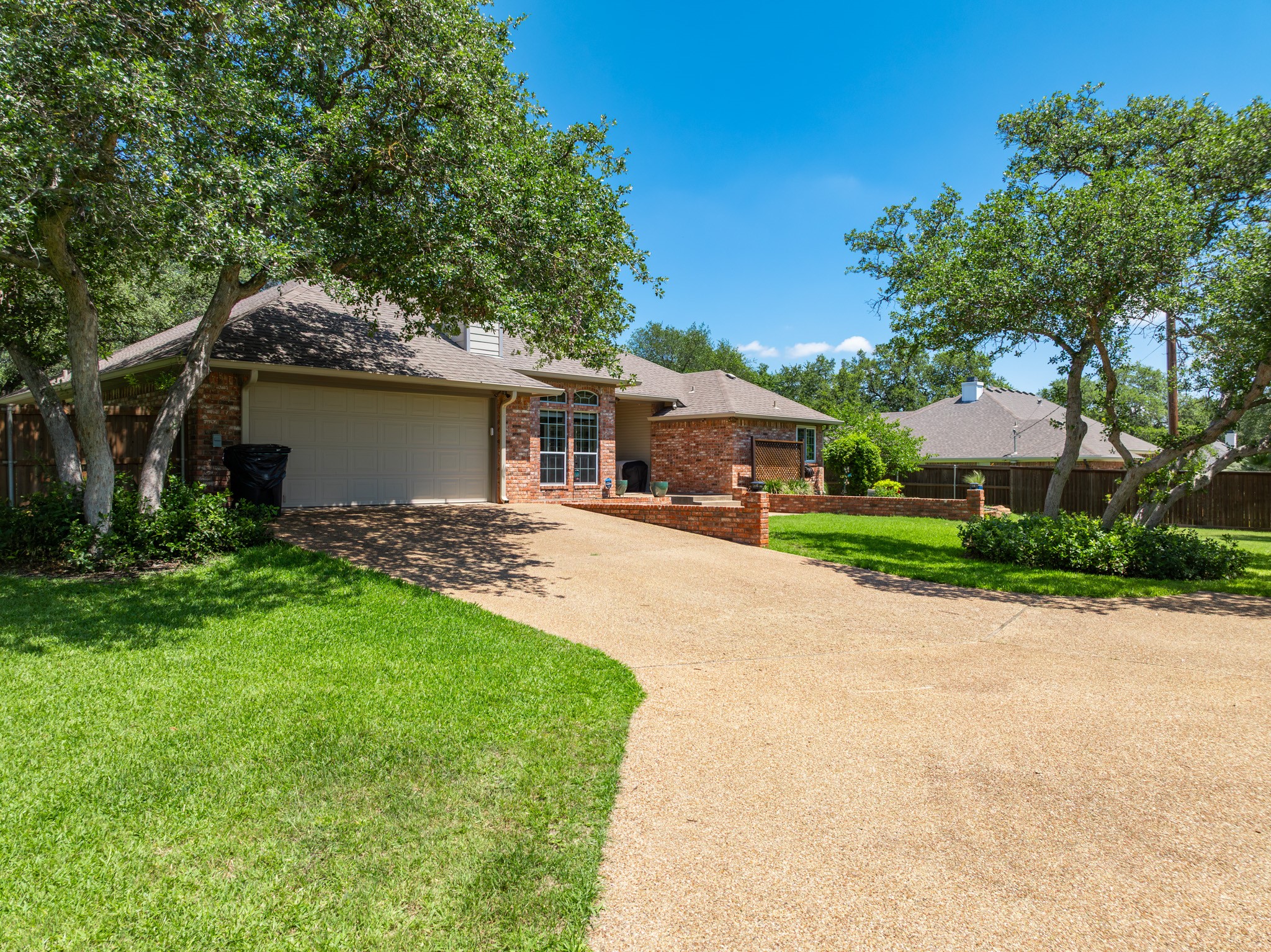 100 Twisted Oak Lane Crawford TX 76638