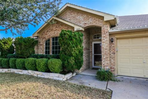 1005 Marcia Lane Burleson TX 76028
