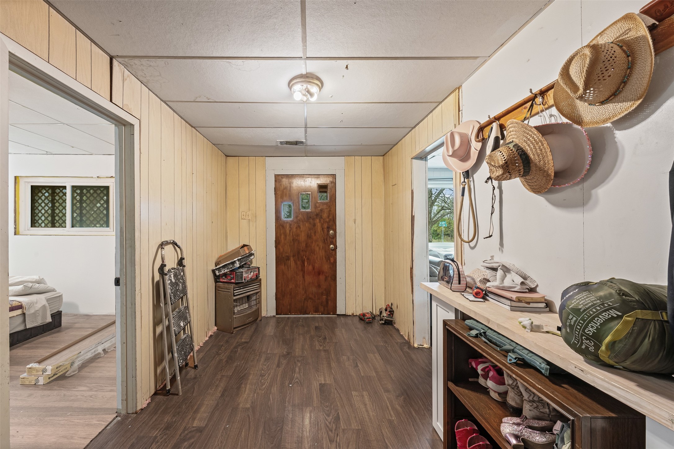 217 N 5th Street Lott TX 76656