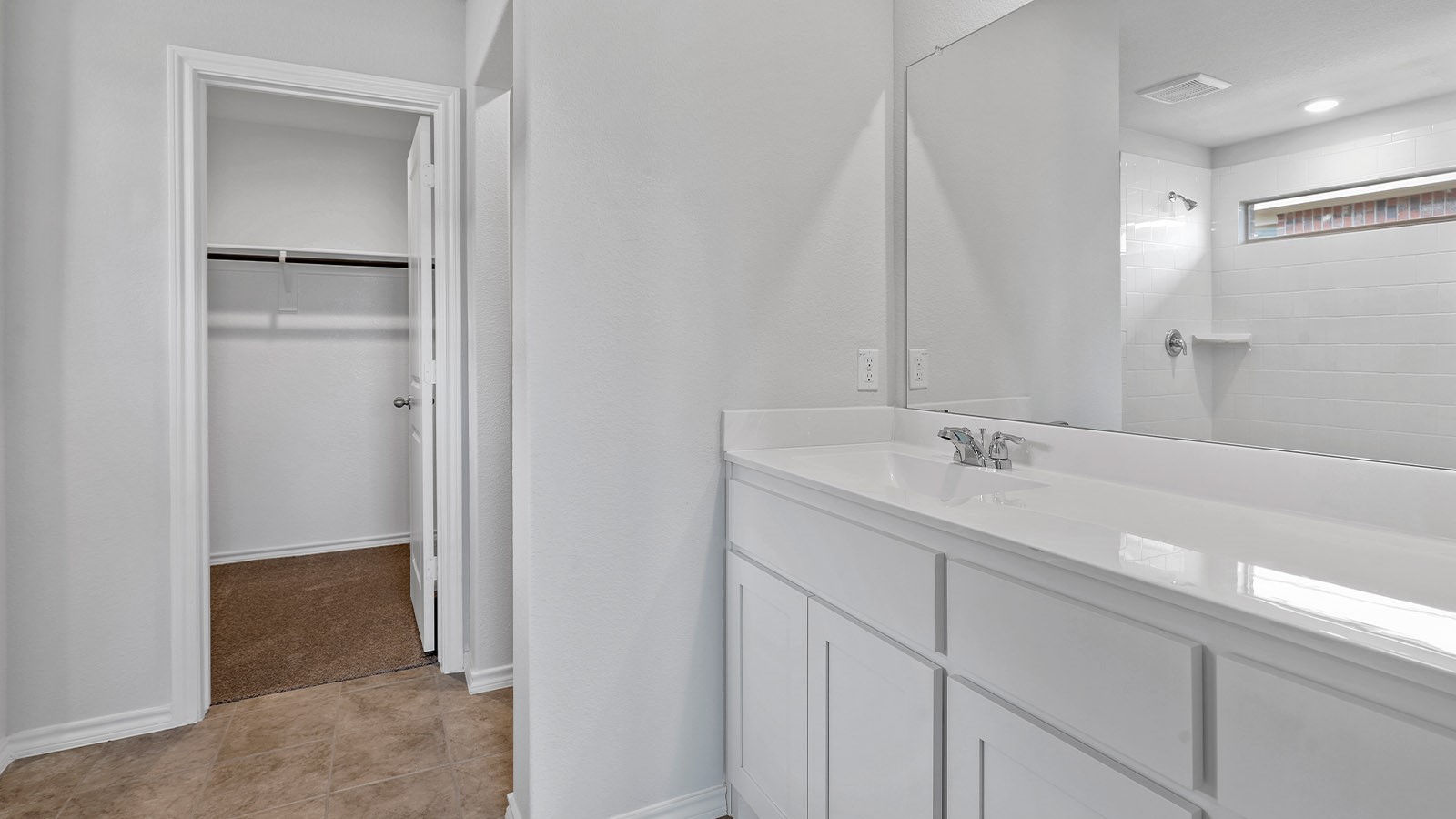 1736 Sand Pine Lane Fort Worth TX 76140