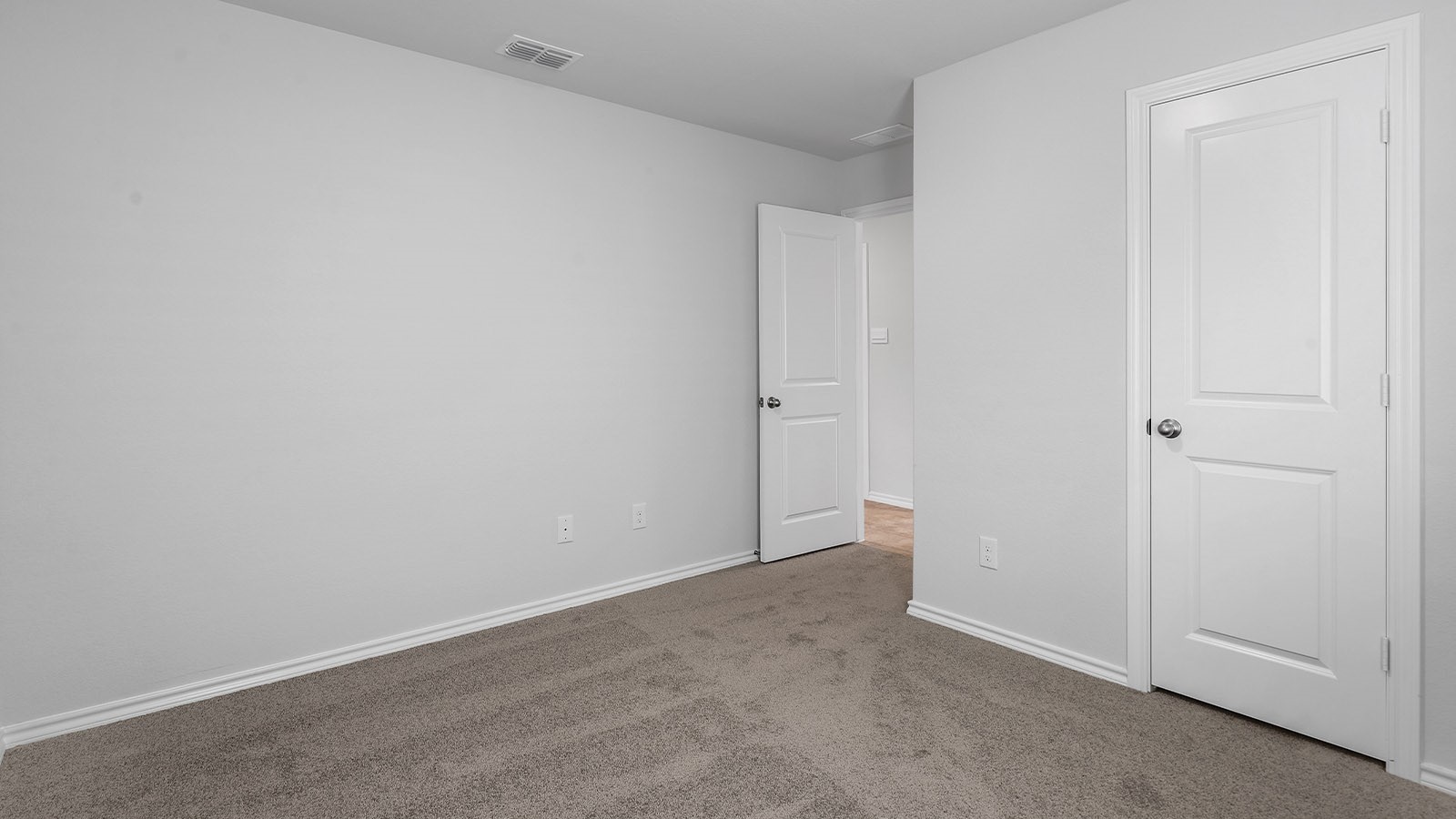 1736 Sand Pine Lane Fort Worth TX 76140