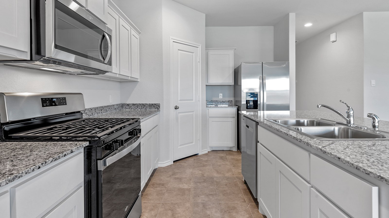 1736 Sand Pine Lane Fort Worth TX 76140