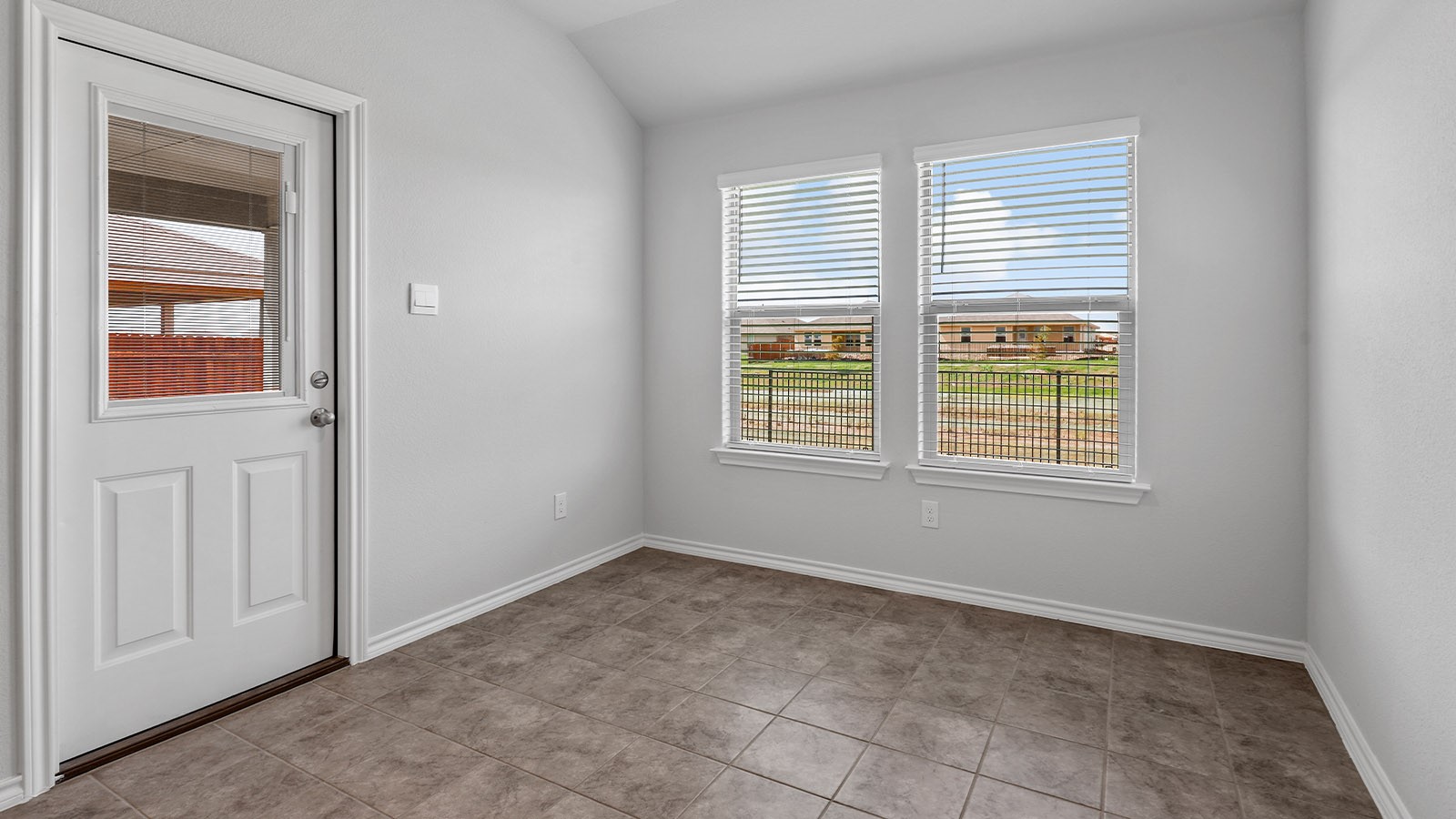 1736 Sand Pine Lane Fort Worth TX 76140