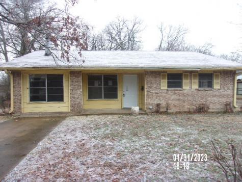 3720 W Houston Street Paris TX 75460